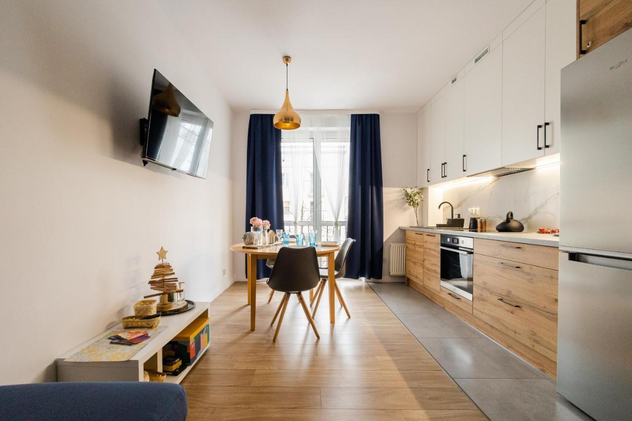 Apartment Pod Skrzydlami - Centrum - 24h *